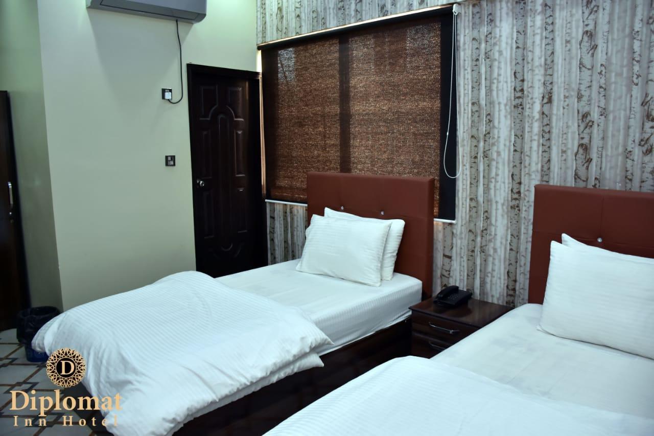 Diplomat Inn Hotel Karachi Exterior photo